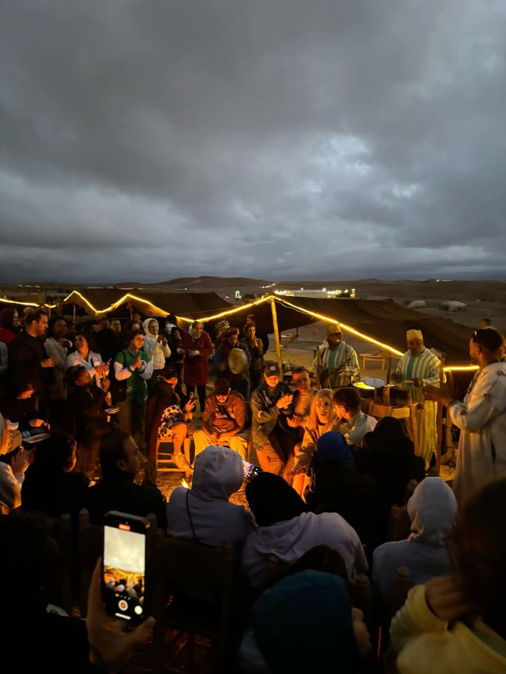 Live folklore music show Agafay Desert premium night Morocco
